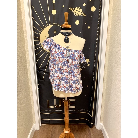 π Stylish summer top - Picture 2 of 8